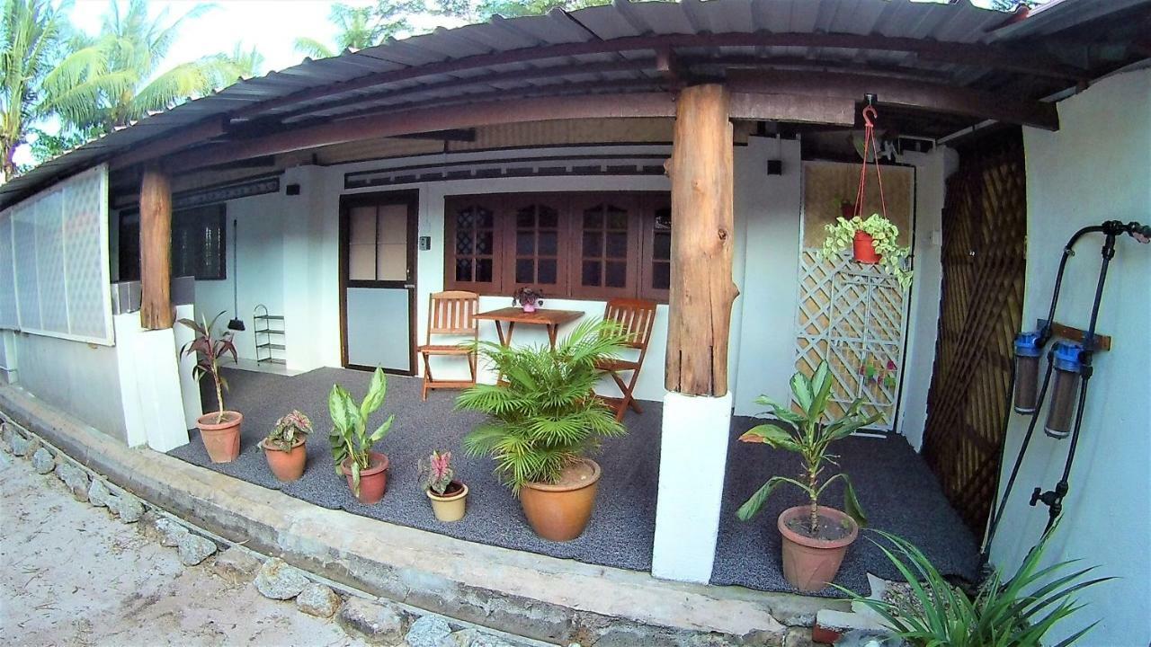Sabandy Guesthouse Kuah Exterior photo