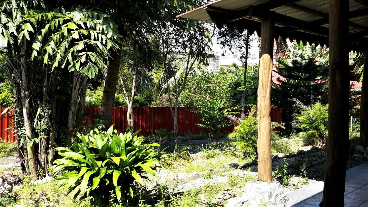 Sabandy Guesthouse Kuah Exterior photo