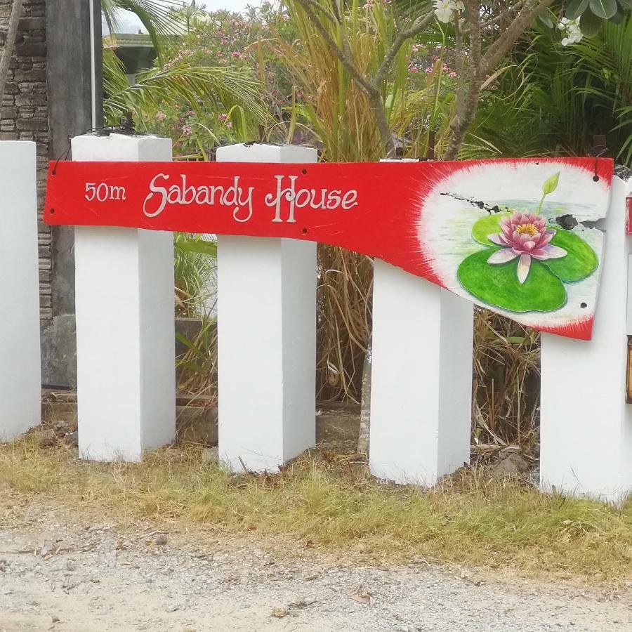 Sabandy Guesthouse Kuah Exterior photo