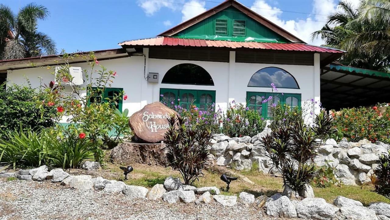Sabandy Guesthouse Kuah Exterior photo